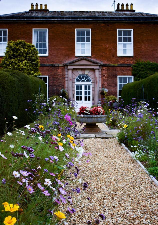 Dovecliff Hall Hotel Burton-upon-Trent Exterior photo